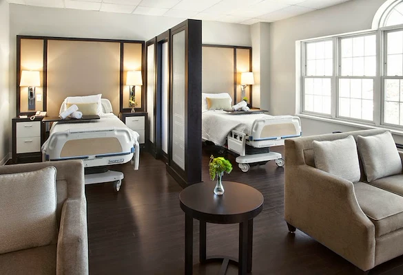 Image of Warren Barr North Shore (7)