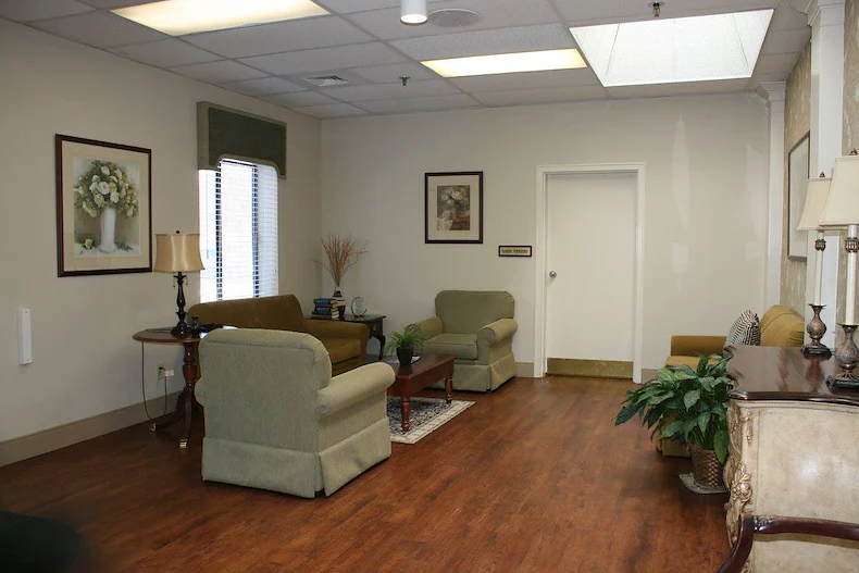 Image of Coliseum Nursing And Rehabilitation Center (3)