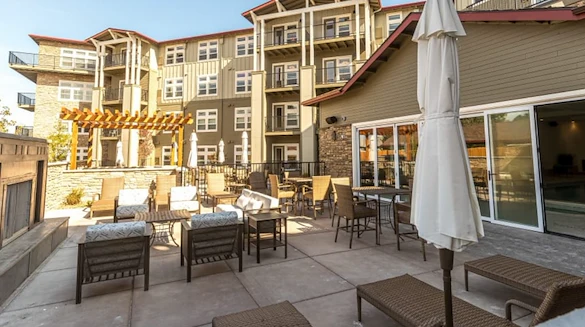 Image of Touchmark at Pilot Butte (1)