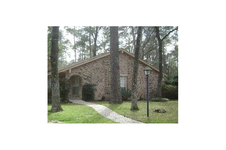 Image of Autumn Springs in Kingwood (1)