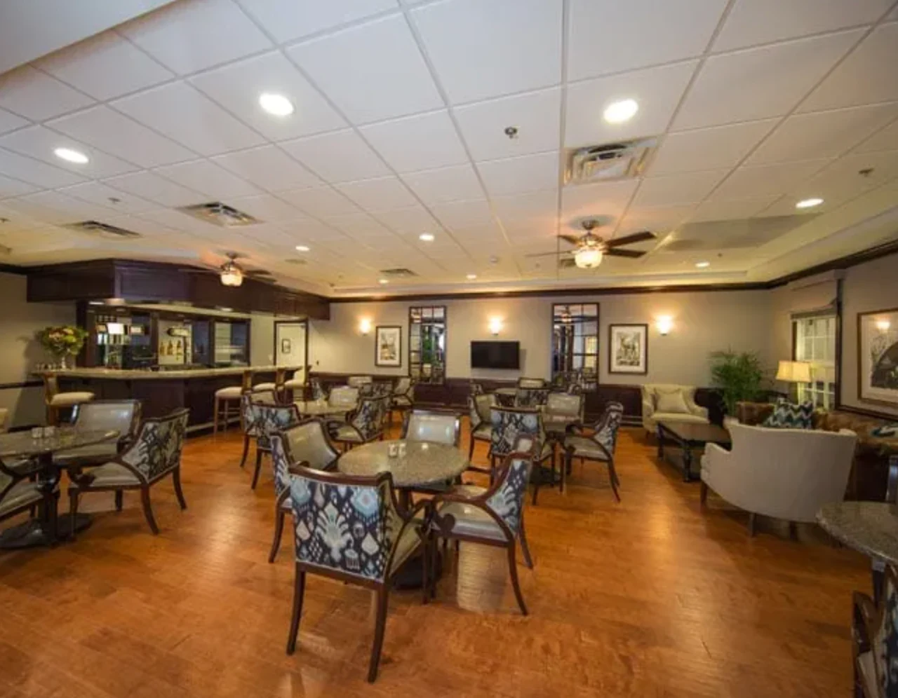 Bar and Lounge
