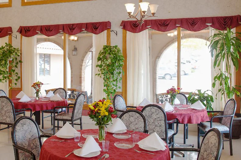 Image of Las Palomas Center (3)