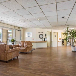 Image of Crestmoor Care Center (3)