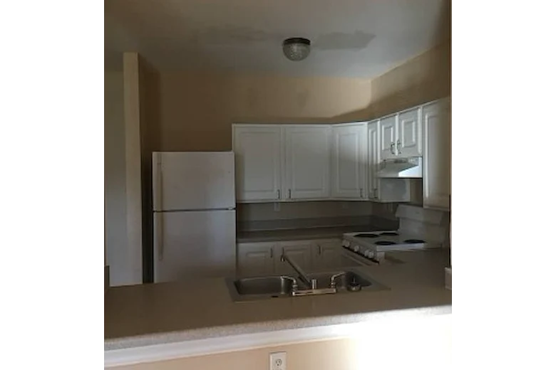 Image of Live Oak Village (3)