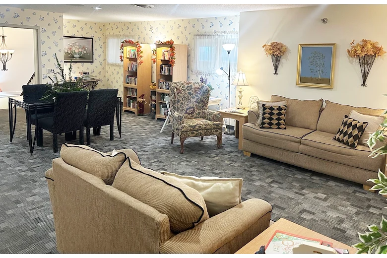 Image of HeatherWood Assisted Living and Memory Care (5)