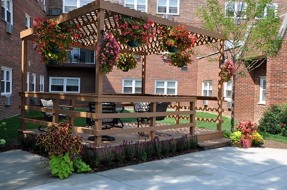 Image of Moraine Court (2)