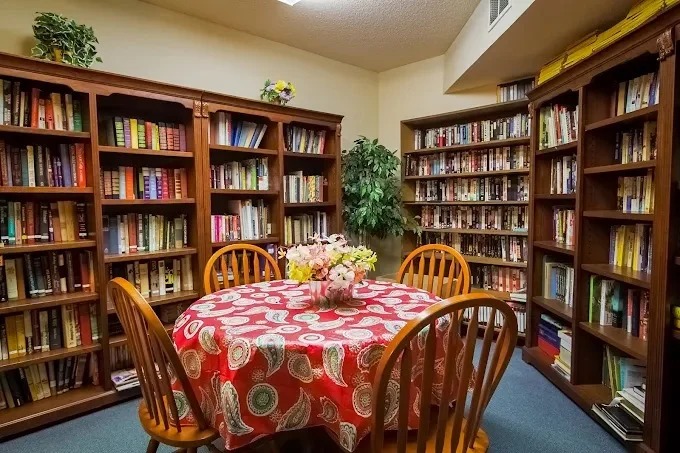 Image of Forbes Manor (4)