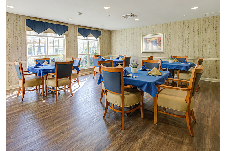 Image of Arden Courts of Chagrin Falls (6)
