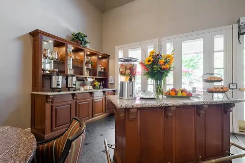 Image of Aegis Living Pleasant Hill (5)