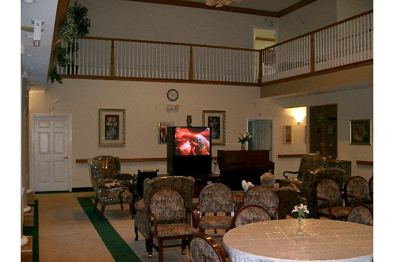 Image of Emerald Gardens (5)