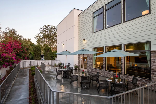 Image of Silverado Rolling Hills Memory Care (2)