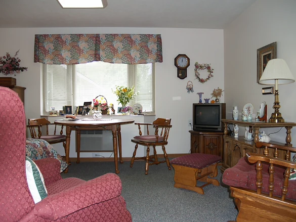 Image of Grand Pines Assisted Living Center (4)