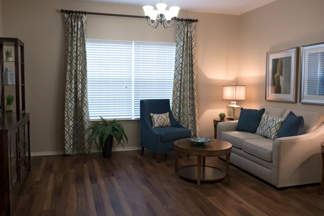 Brookdale Franklin Independent Living in Franklin, TN, apartment living room