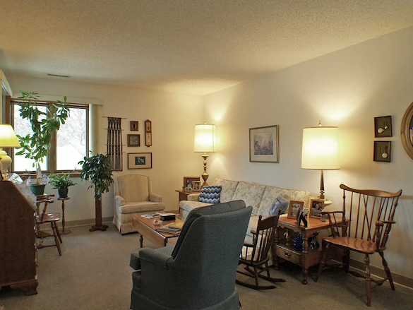 Image of Heights Town Homes (3)