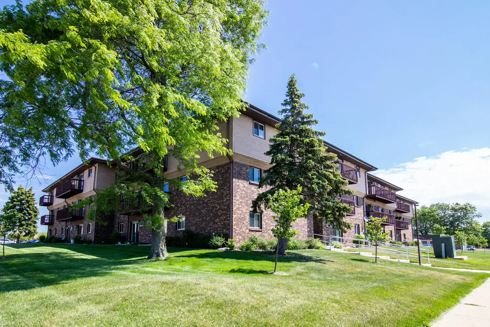 Image of Willard Haus Senior Apartments (8)