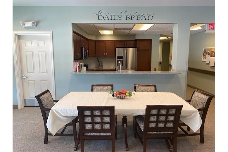 Image of Woodhaven Senior Living at Bay City (4)