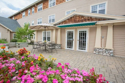 Image of Bay Square at Yarmouth (2)