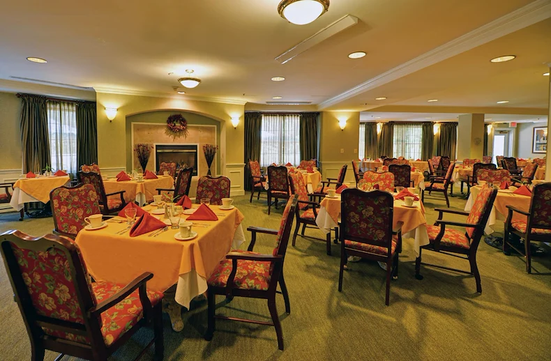 Charter Senior Living of Fredericksburg, Virginia, dining room