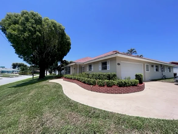 Image of Serenity Living Assisted Living Home (1)