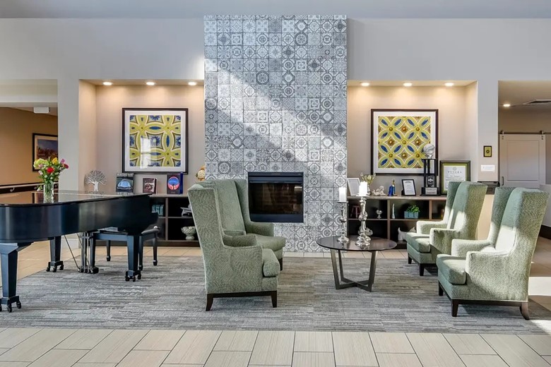 Image of Tiffany Springs Rehabilitation & Health Care Center (4)
