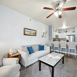 Image of College View Manor (4)