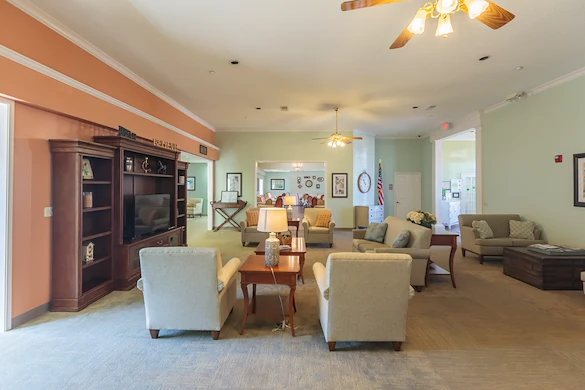 Image of Carriage House Inn (4)