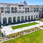 Wilshire Senior Living, independent living, assisted living, and memory care in Burleson, TX, outdoor space