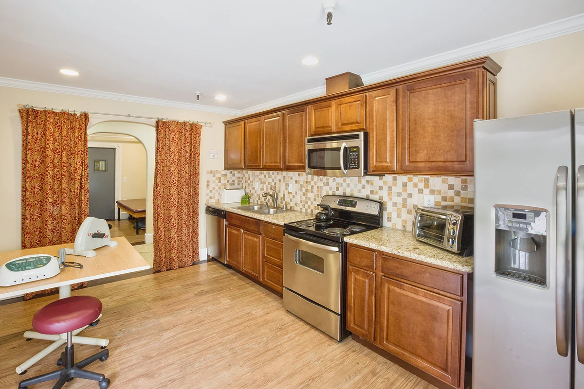 Image of La Paloma Healthcare Center (6)