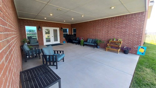 Image of Beehive Homes of Plainview (5)