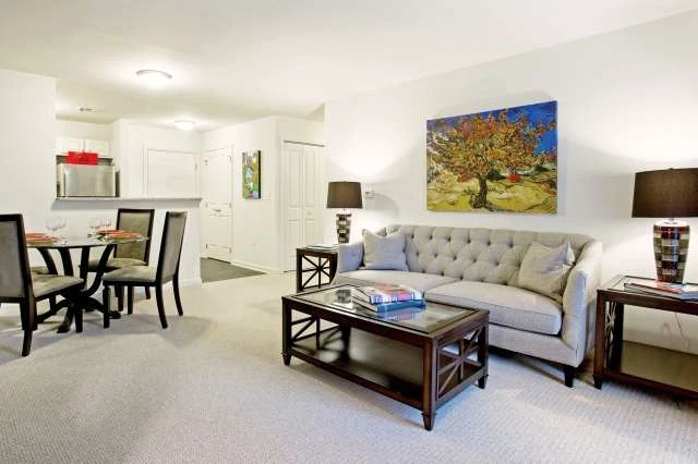 Image of Summit at Glenwyck (7)