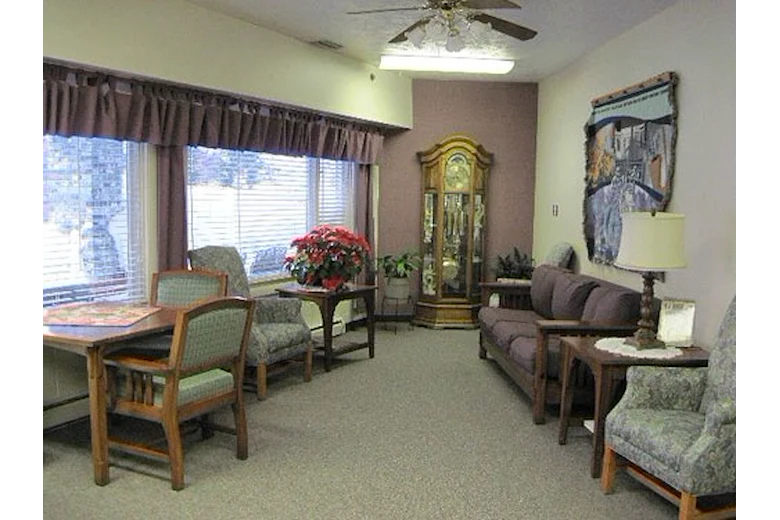 Image of Cloverlodge Care Center (5)