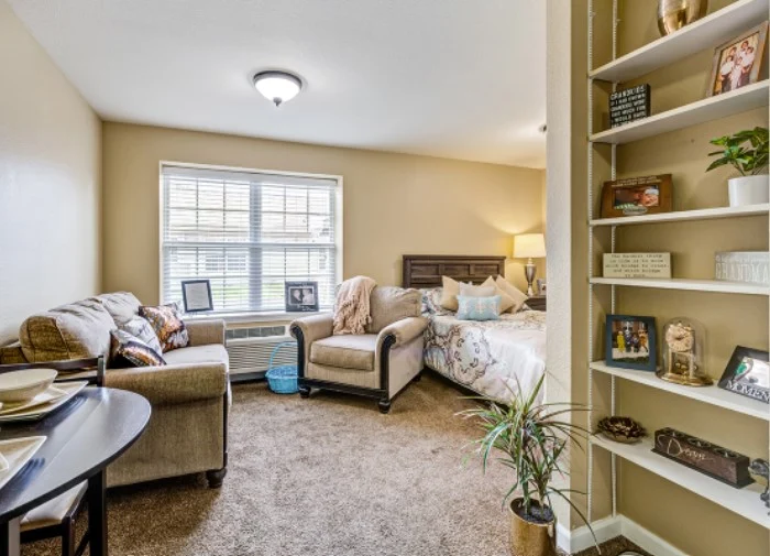 Bennett Place in New Albany, IN, room