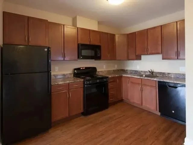 Image of Wayside Oaks (8)