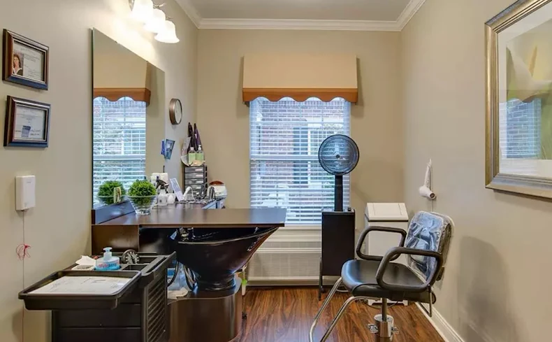 Image of Azalea Court Senior Living (5)