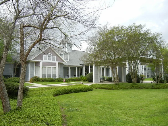 Image of Williamsburg Senior Living Community (1)