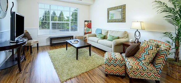 Hillside Senior Living in McMinnville, OR, living room