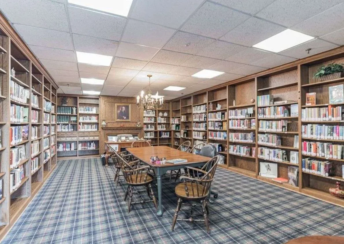 Image of Woodlake Care Center (4)