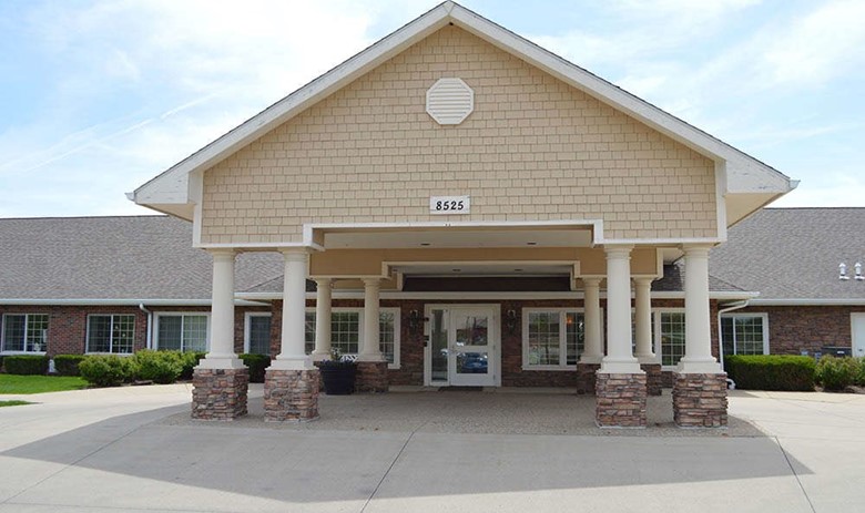 Image of Glen Oaks Alzheimer’s Special Care Center (1)