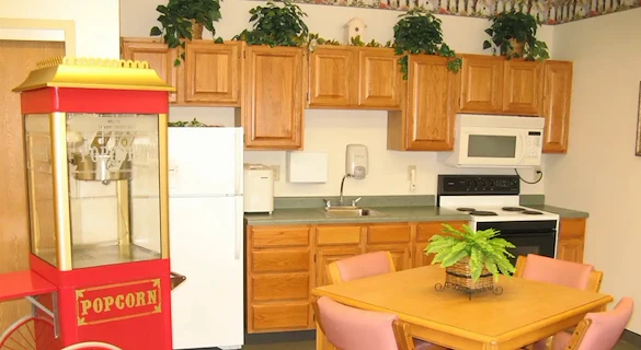 Image of Assisted Living at Miller's Merry Manor Wakarusa (6)