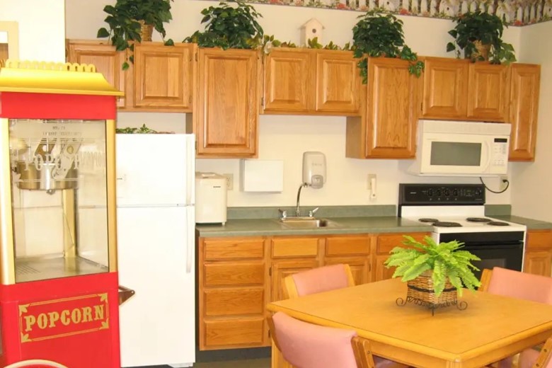 Image of Assisted Living at Miller's Merry Manor - Wakarusa, IN (6)