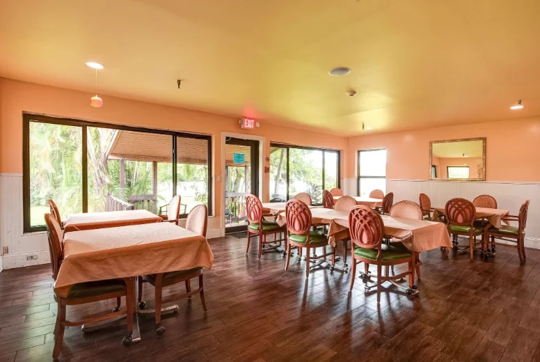 Image of Colonial at Miami (5)