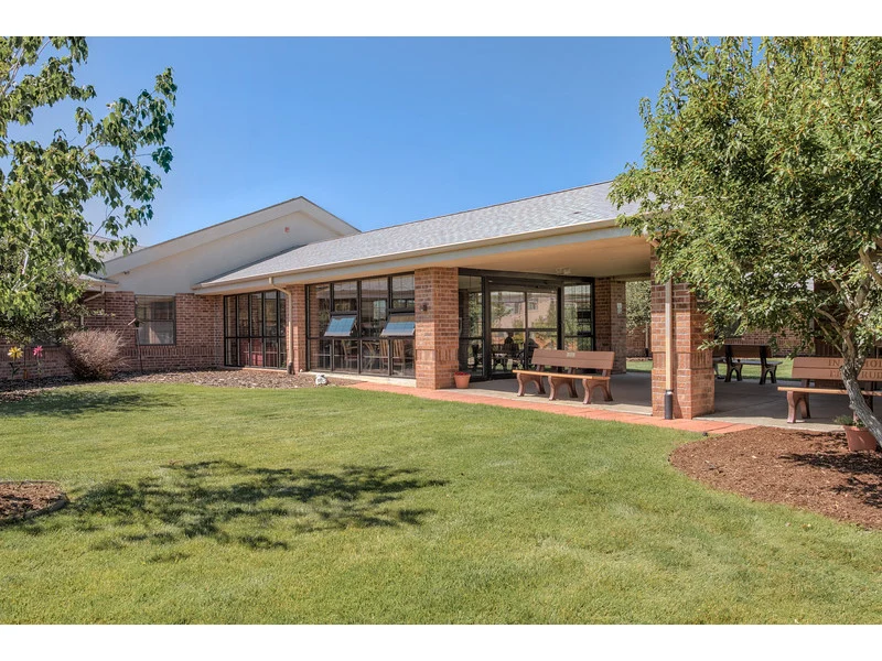 Image of Brookside Inn (2)