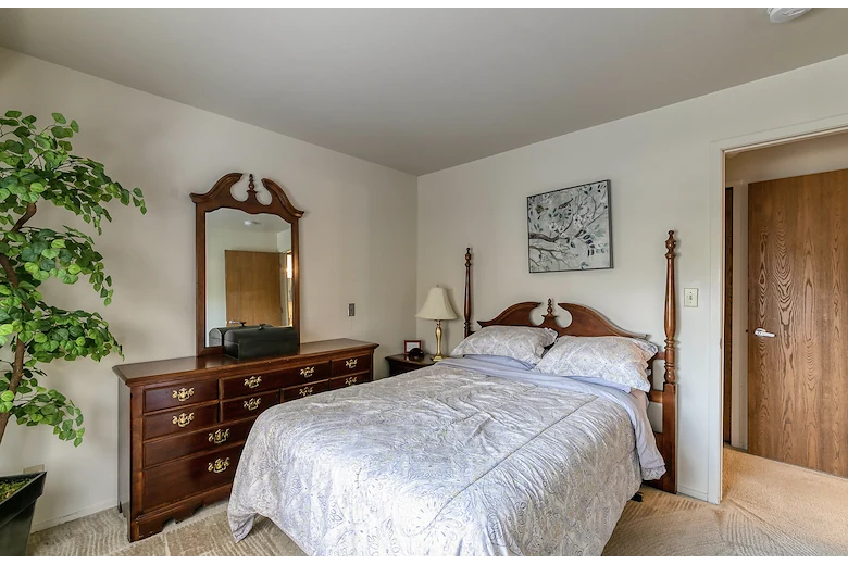 Image of Rosehaven Manor (3)