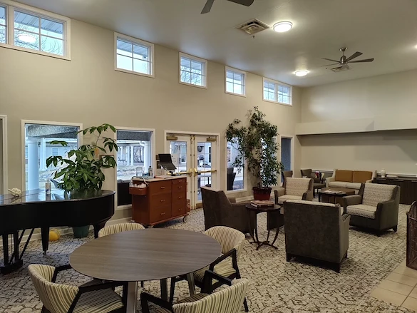 Image of Colonial Oaks at Leawood (3)