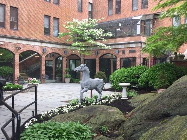 Image of The Mews (2)