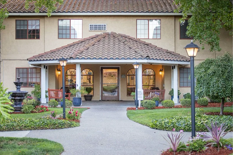 Image of Cogir of Manteca (1)