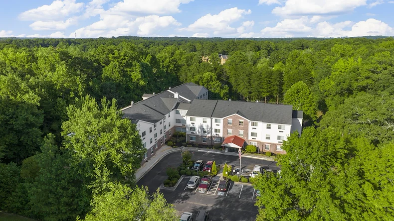 Image of Applewood Towers II (1)