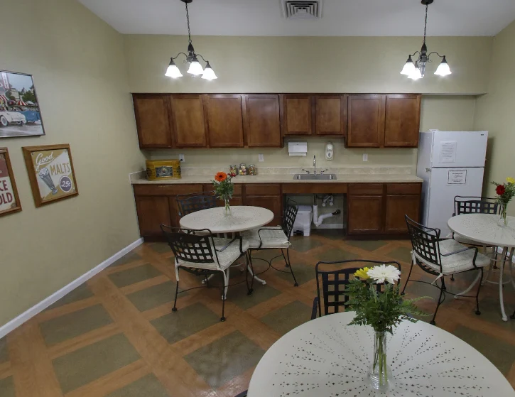 Image of Royalton Manor (7)