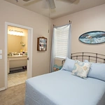 Image of Autumn Hill Manor (9)