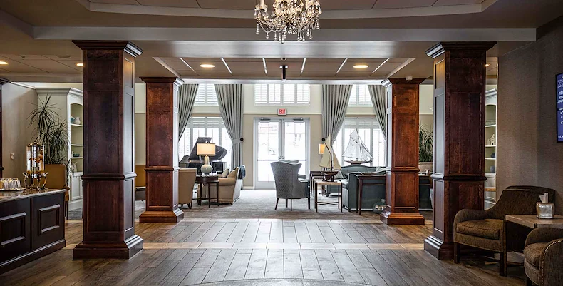 Image of Legends on Lake Lorraine (5)